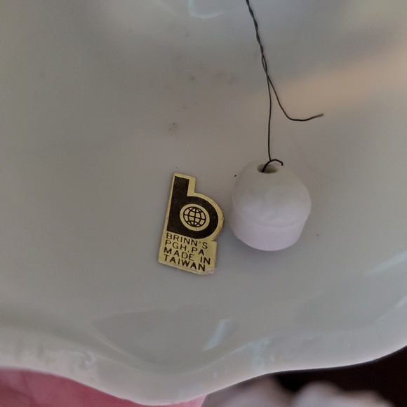 Brinn's Porcelain Christmas Bells - Picture 9 of 9